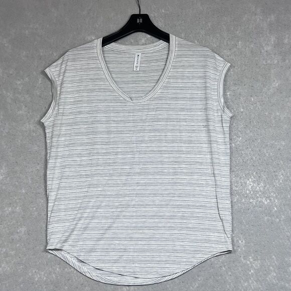 Athleta Tops - Athleta T Shirt Medium Gray Striped Cloudlight Stratus Tee Stretch Cap Sleeve